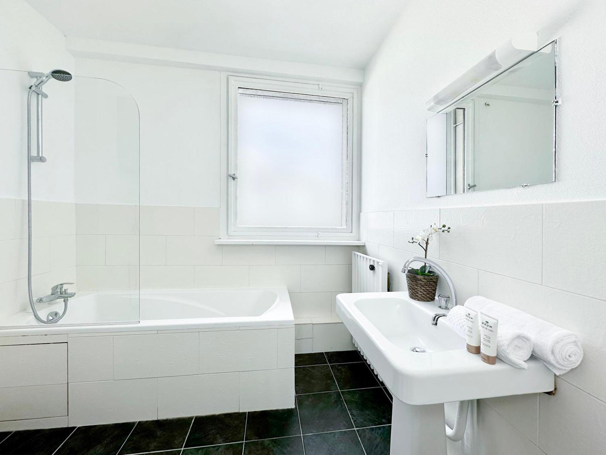 Spacious & Luxurious Flat In Montparnasse Paris Eksteriør bilde